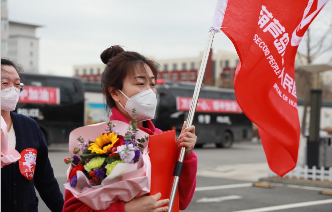 春暖花開(kāi)，英雄歸來(lái)！葫蘆島市第二人民醫(yī)院支援綏中醫(yī)療隊(duì)凱旋而歸~(圖5)